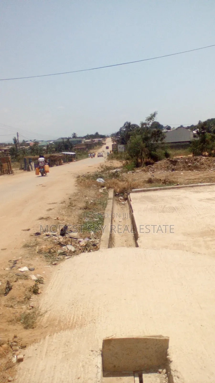 4 Plots of Land for Sell at Main Road
Amasaman Onyansana, Ayikai Doblo