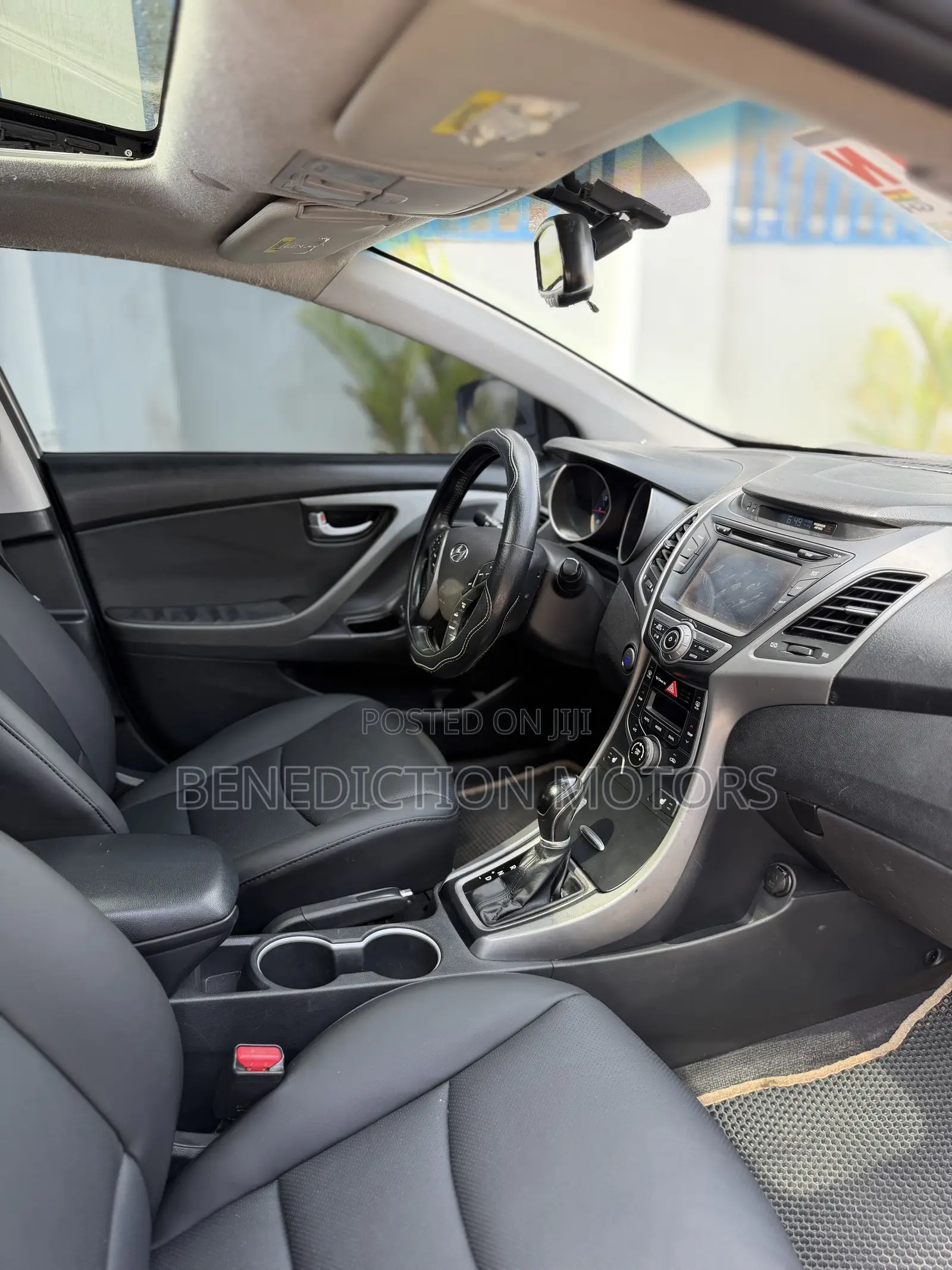 Hyundai Elantra Limited 4dr Sedan (1.8L 4cyl 6A) 2015 Silver