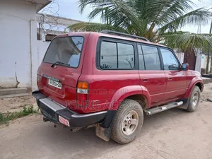 Toyota Land Cruiser 90 1997 Red