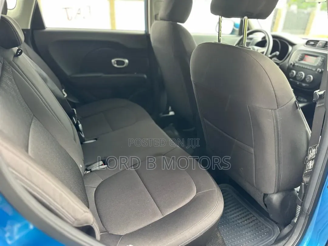 Kia Soul Base Hatchback 2016 Blue