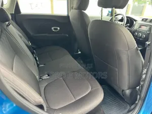 Kia Soul Base Hatchback 2016 Blue