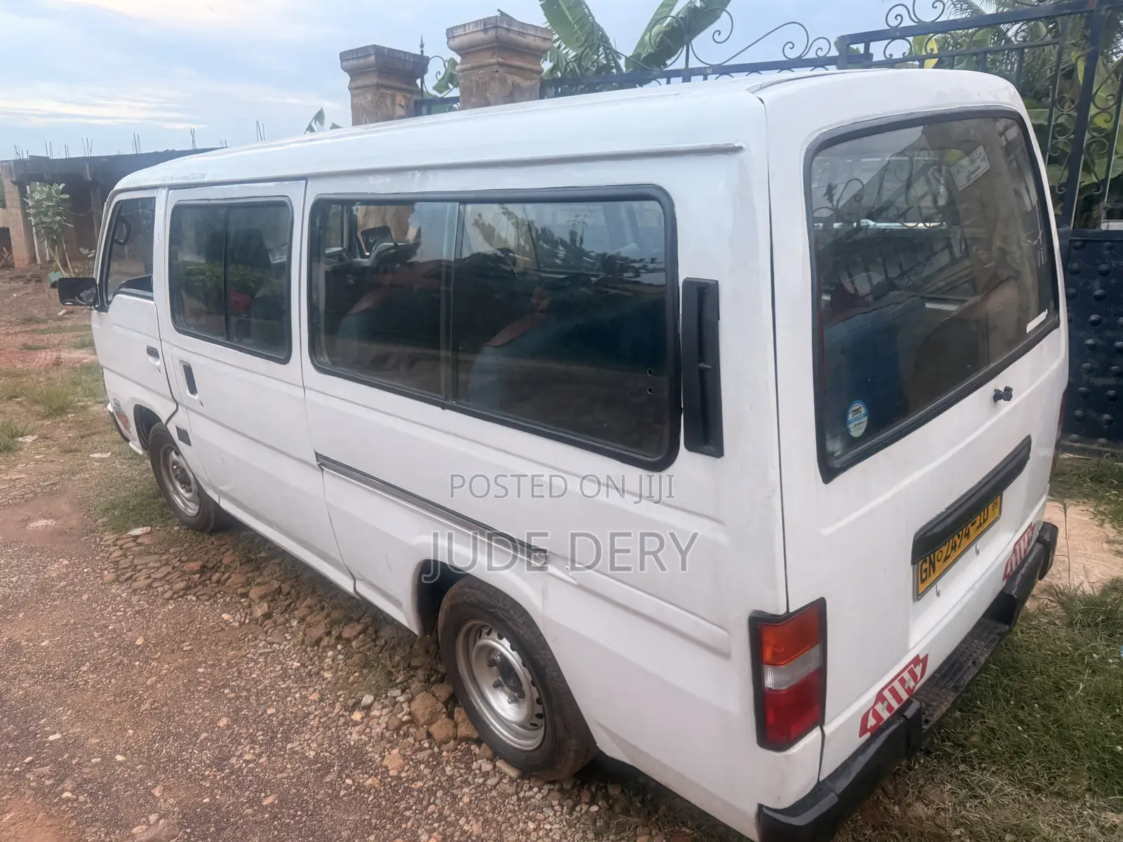 Nissan Caravan (Urvan) 1999 White