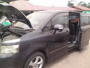 Toyota Voxy 2012 Black