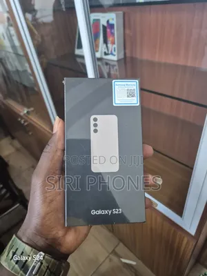 New Samsung Galaxy S23 256 GB Gold