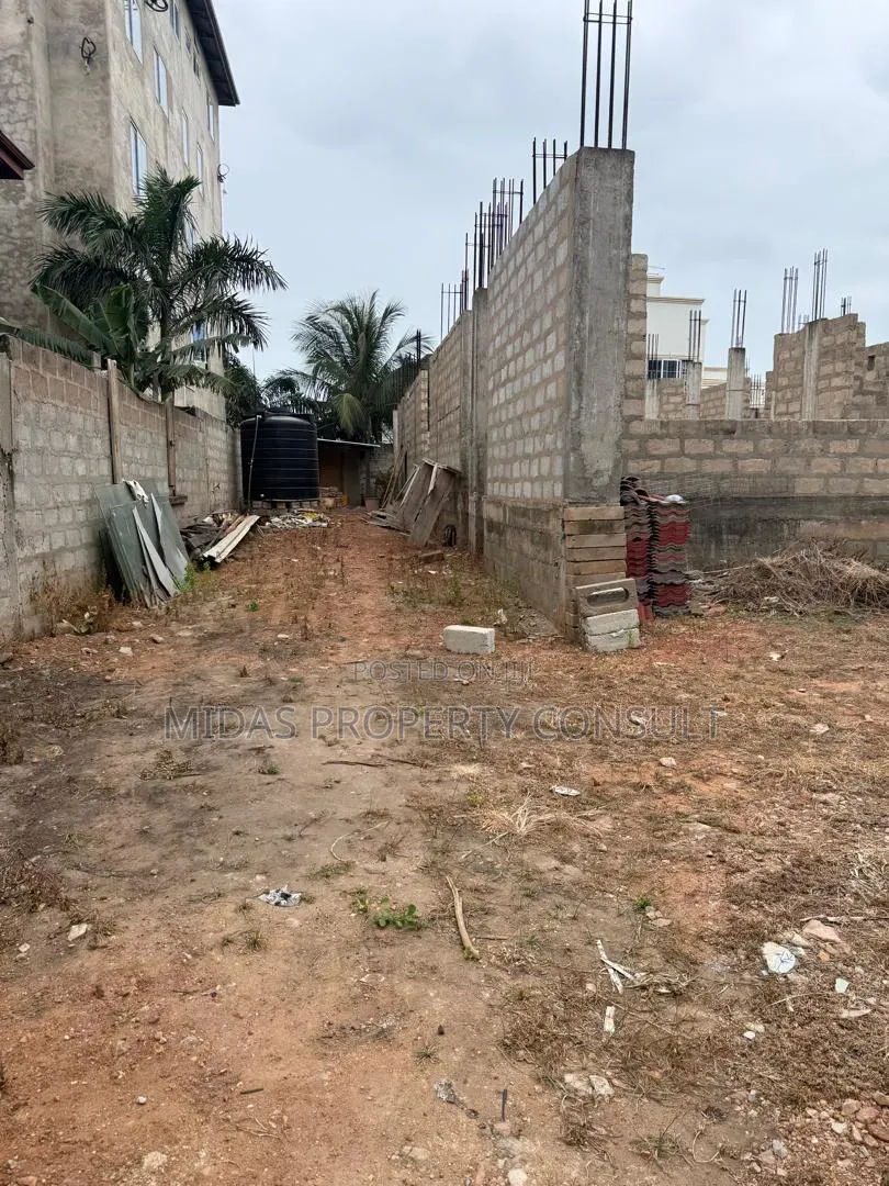 Secured One Plot for Sale at Tseaddo