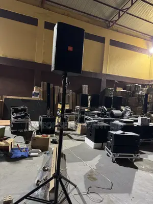 3-Meter Hand Crank and Stereo