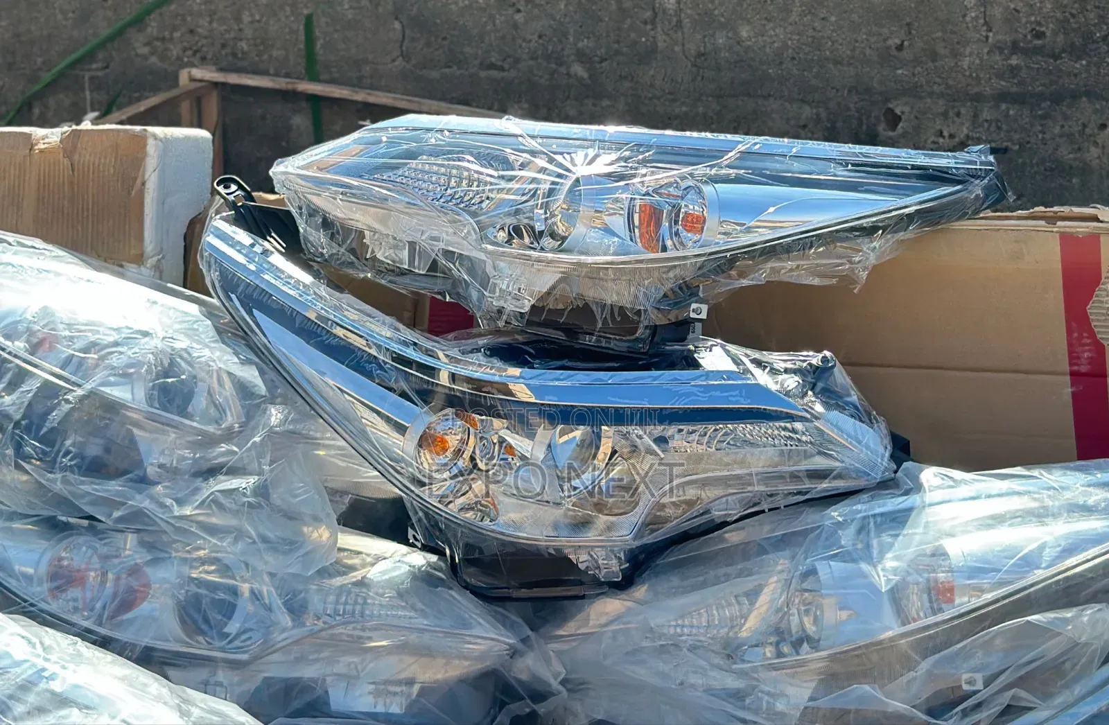Toyota Fortuner (2016–2020) Headlights Halogen