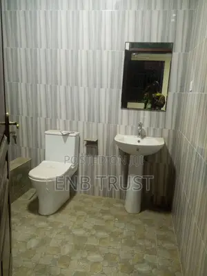 2bdrm Apartment in Canada, Pokuase for rent