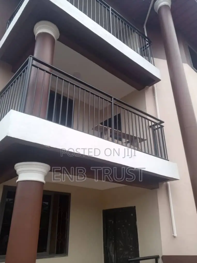 2bdrm Apartment in Canada, Pokuase for rent
