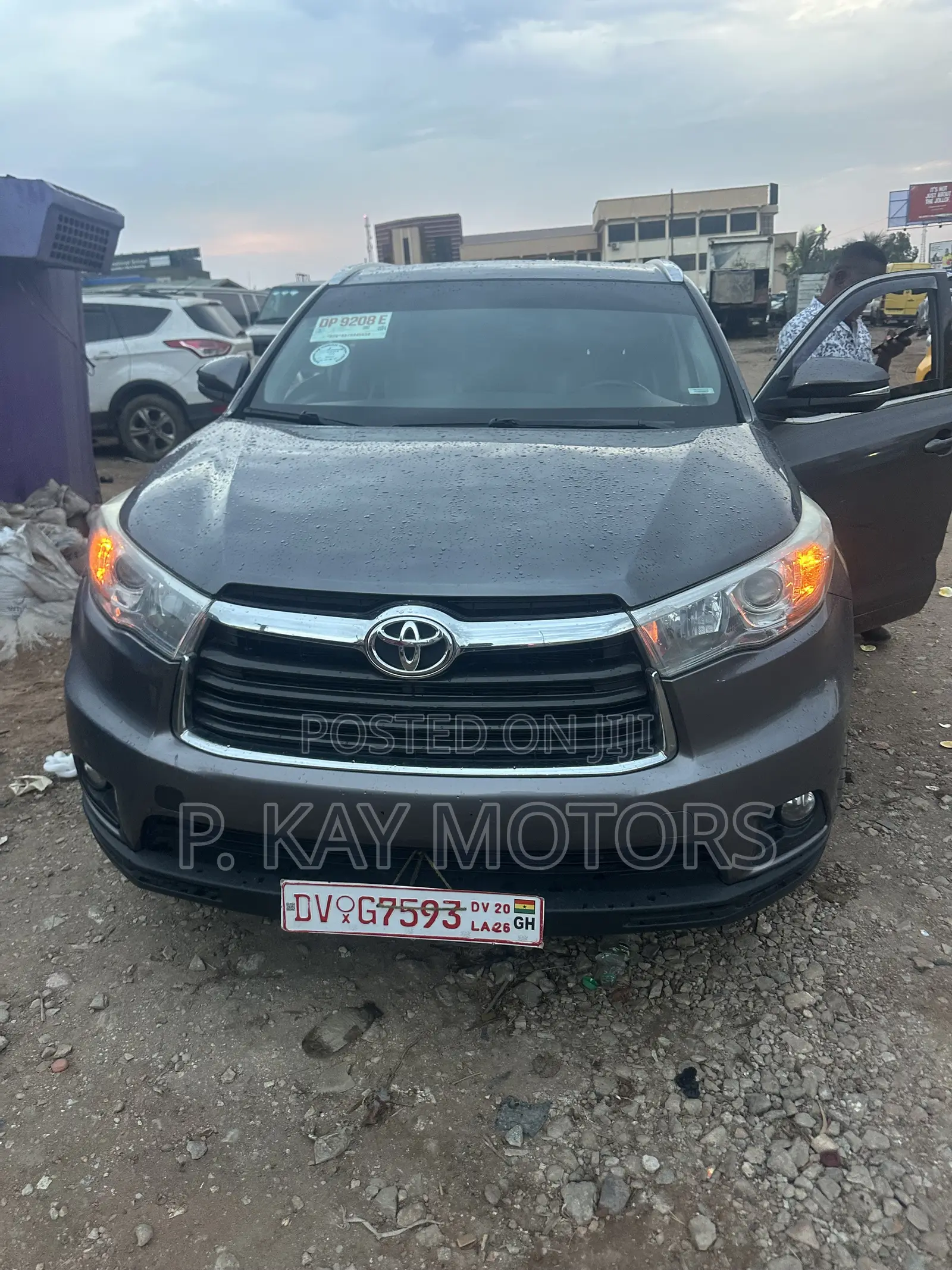 Toyota Highlander XLE V6 4x2 (3.5L 6cyl 6A) 2016 Gray