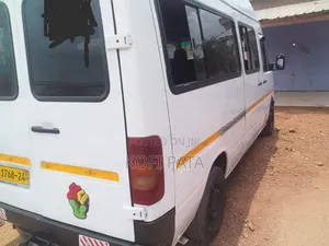 Mercedes-Benz Sprinter 2012 White