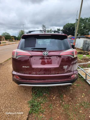 Toyota RAV4 LE AWD (2.5L 4cyl 6A) 2017 Burgundy