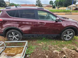 Toyota RAV4 LE AWD (2.5L 4cyl 6A) 2017 Burgundy
