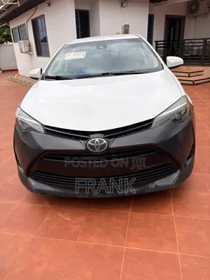 Toyota Corolla LE 4dr Sedan (1.8L 4cyl CVT) 2017 White