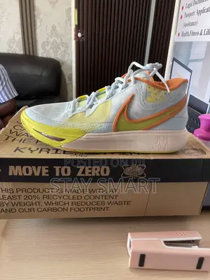 Nike Kyrie 8 Basketball Shoes