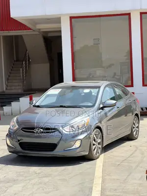 Hyundai Accent SE Sedan 2017 Silver