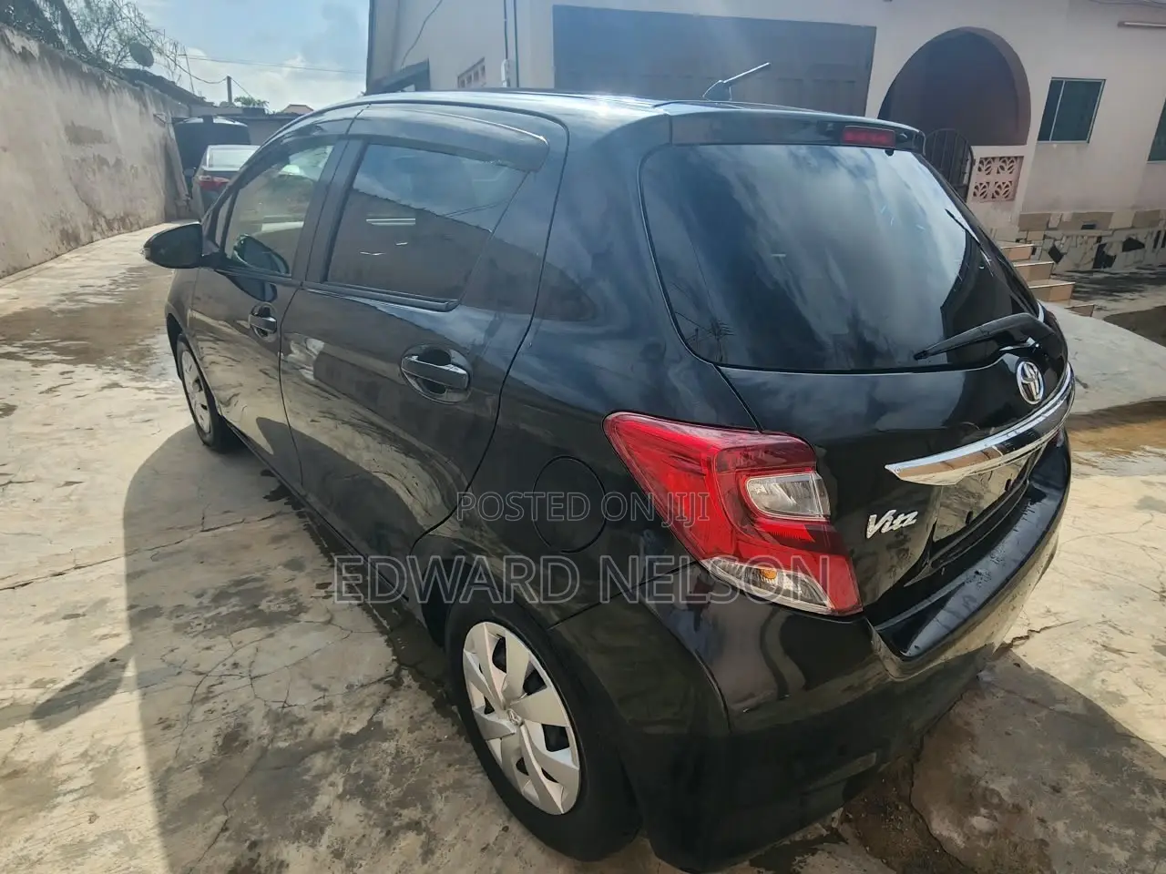 Toyota Vitz 2015 Gray