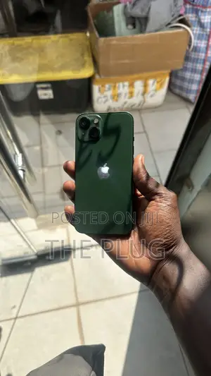 Apple iPhone 13 128 GB Green