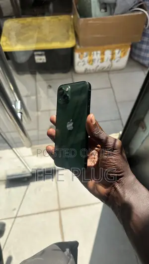 Apple iPhone 13 128 GB Green