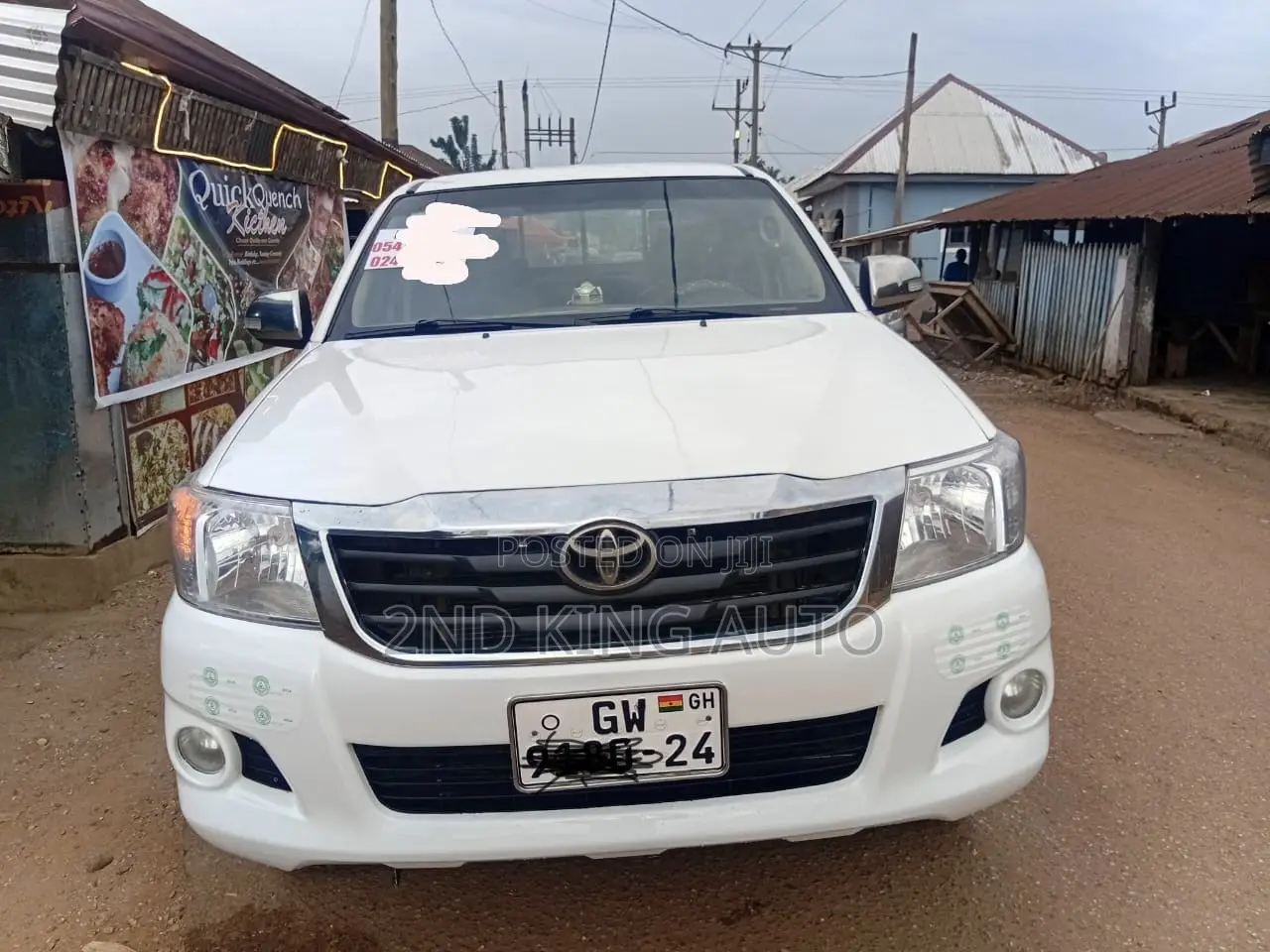 Toyota Hilux SR 4x4 2013 White