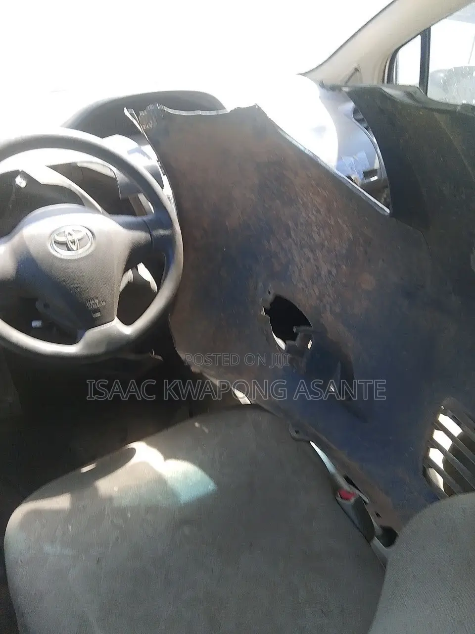 Toyota Vitz 1.0 FWD 3dr 2010 Gray