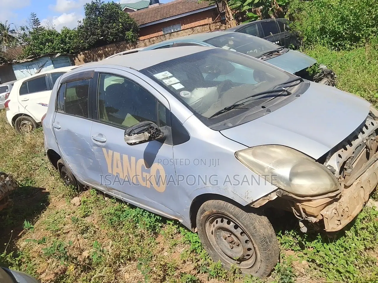 Toyota Vitz 1.0 FWD 3dr 2010 Gray