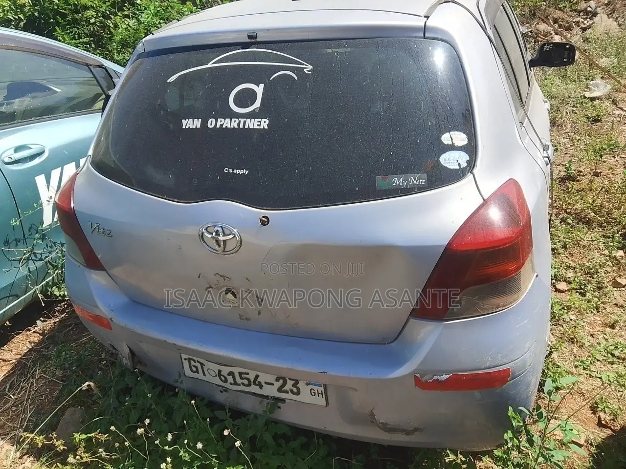 Toyota Vitz 1.0 FWD 3dr 2010 Gray