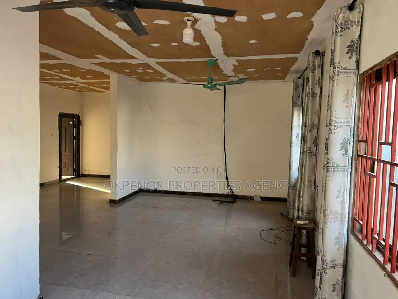 Warehouse for Sale at East Airport