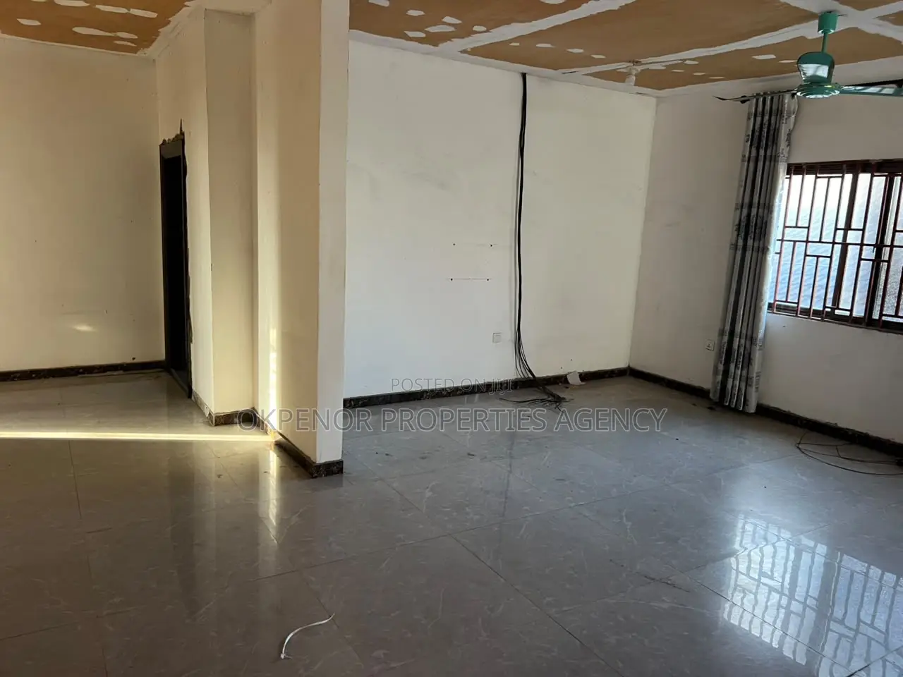 Warehouse for Sale at East Airport