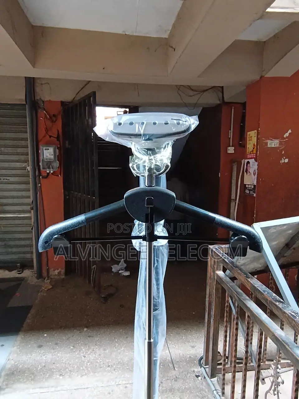 Standing Garment Steamer
