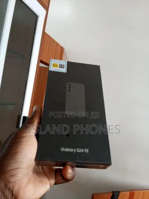 New Samsung Galaxy S24 FE 128 GB Black