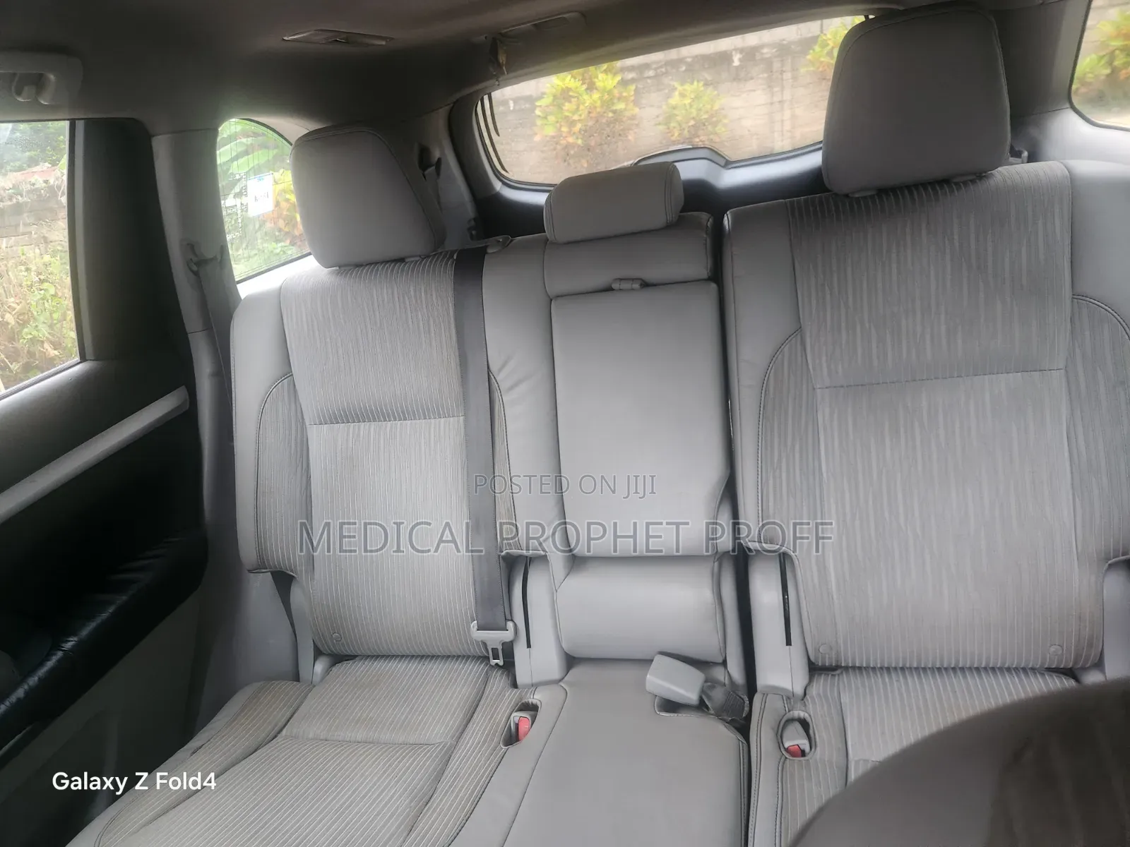 Toyota Highlander XLE V6 4x2 (3.5L 6cyl 6A) 2016 Gray