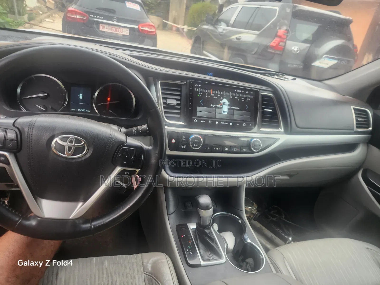 Toyota Highlander XLE V6 4x2 (3.5L 6cyl 6A) 2016 Gray