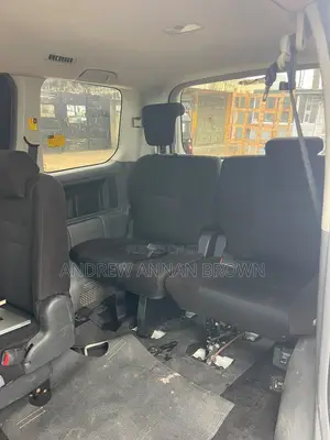 Toyota Voxy 2010 White