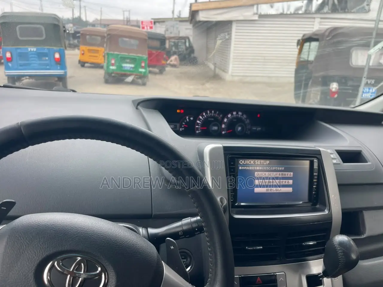 Toyota Voxy 2010 White