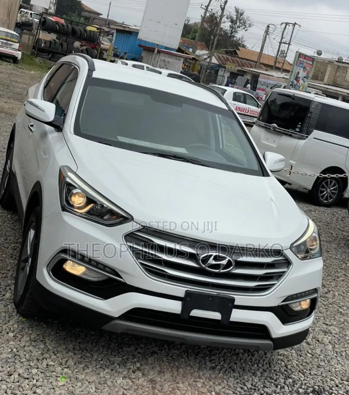 Hyundai Santa Fe SE AWD 2018 White