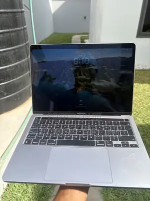 Laptop Apple MacBook Pro 8GB Apple M1 Max SSD 256GB