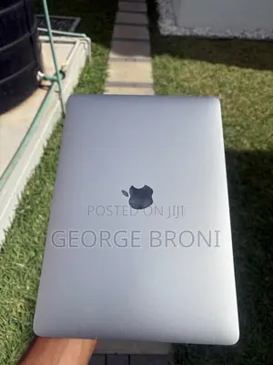 Laptop Apple MacBook Pro 8GB Apple M1 Max SSD 256GB