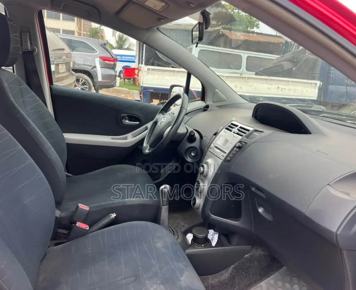 Toyota Yaris 2010 Red