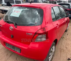 Toyota Yaris 2010 Red