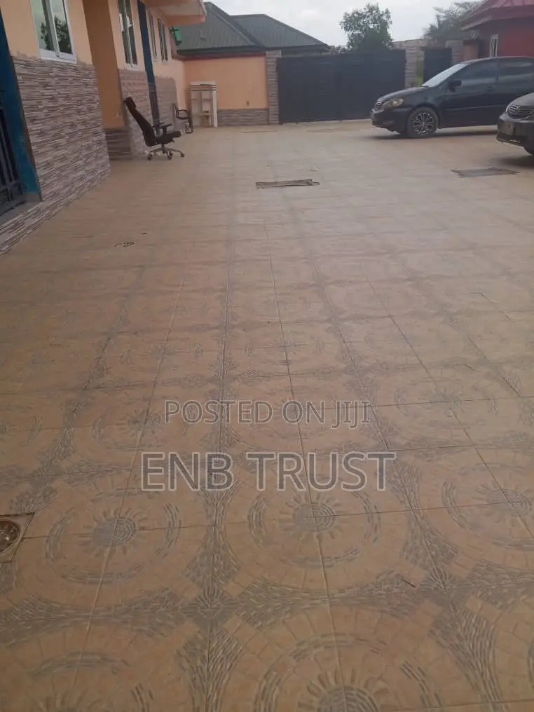1bdrm Apartment in Ablekuma, Manhean for rent