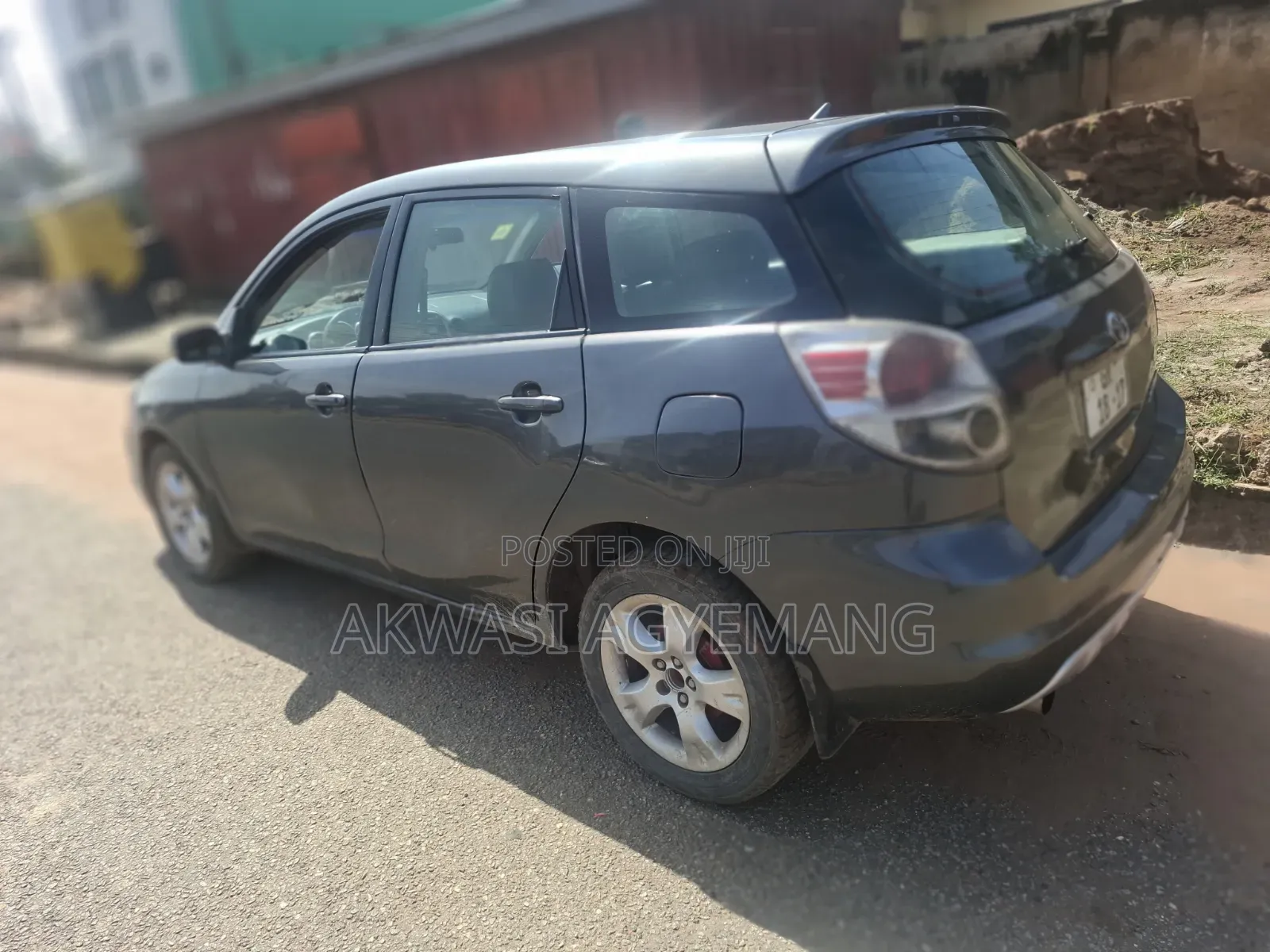 Toyota Matrix Hatchback FWD (1.8L 4cyl 5M) 2007 Gray