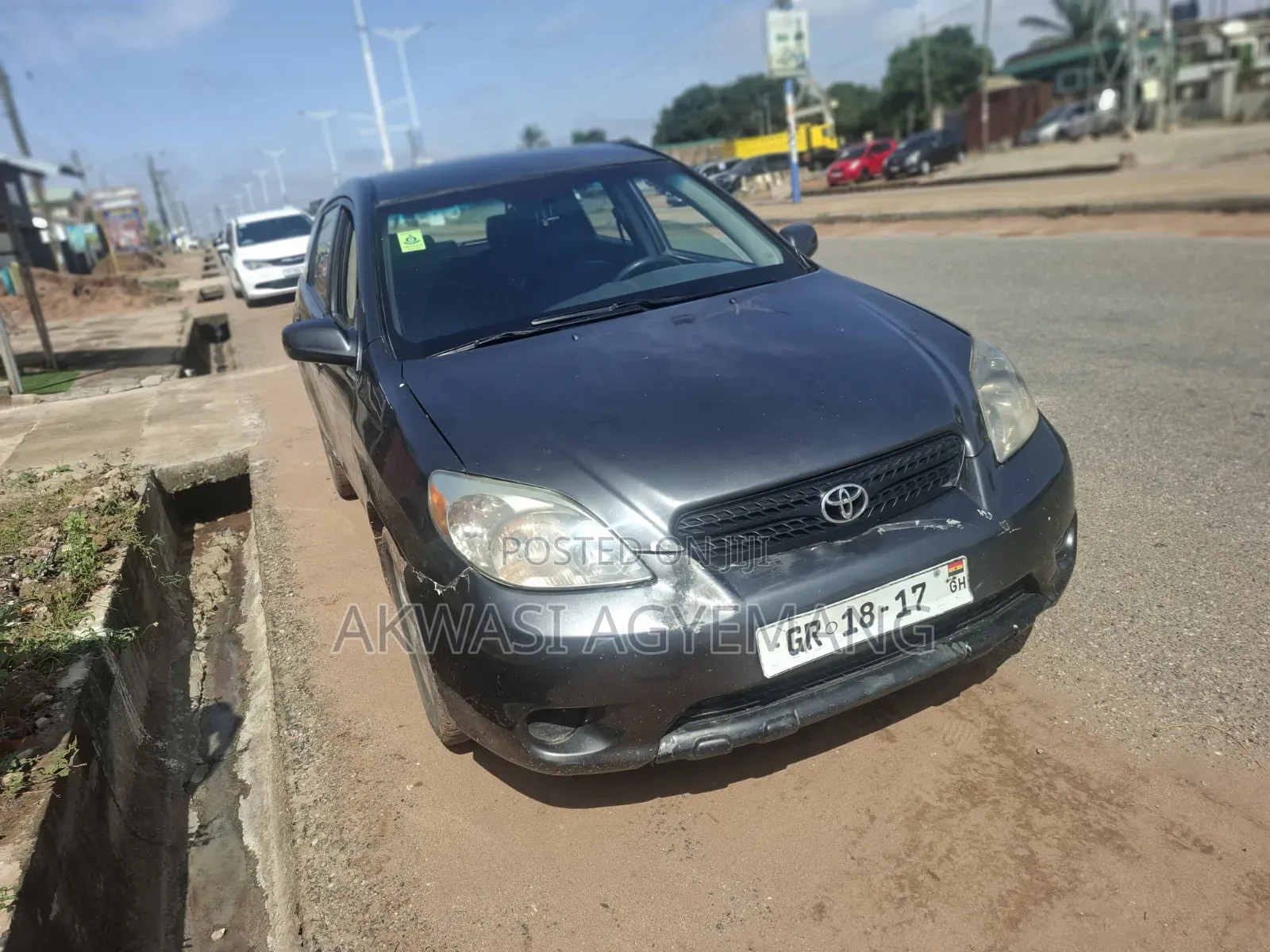 Toyota Matrix Hatchback FWD (1.8L 4cyl 5M) 2007 Gray