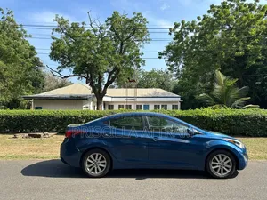 Hyundai Elantra 2016 Blue