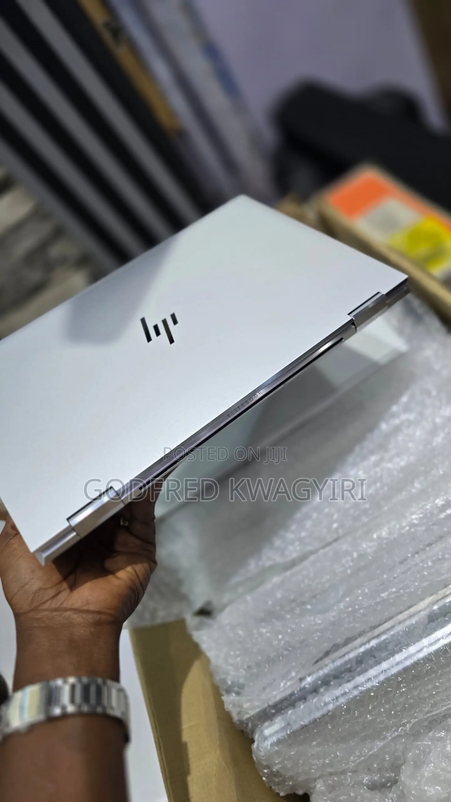 New Laptop HP EliteBook 1040 G8 16GB Intel Core i5 SSD 256GB