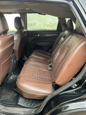 Kia Sorento 2011 Black