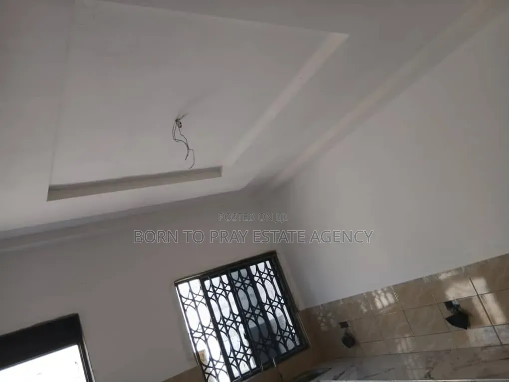 Furnished 3bdrm House in Born To Pray Estate, Ejisu-Juaben Municipal