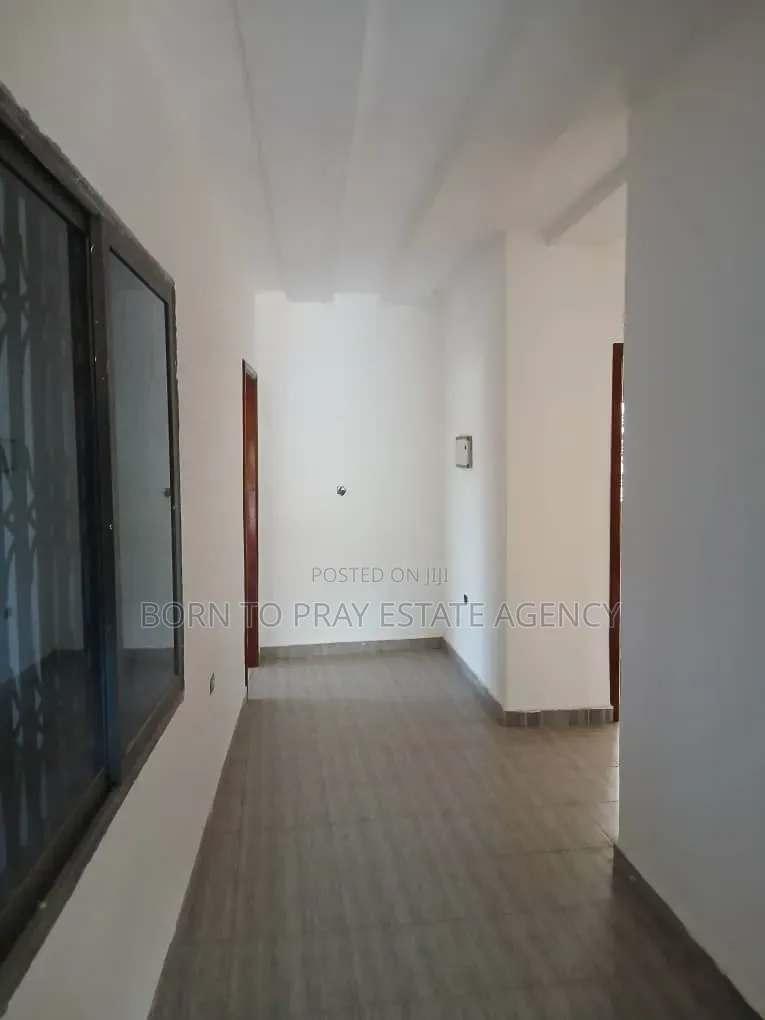 Furnished 3bdrm House in Born To Pray Estate, Ejisu-Juaben Municipal