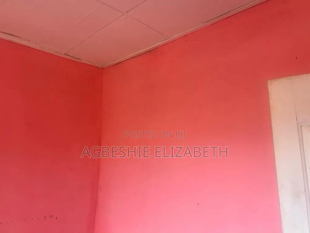 Studio Apartment in Single Room Self, Weija for rent