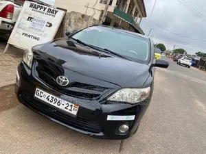 Toyota Corolla 2012 Black